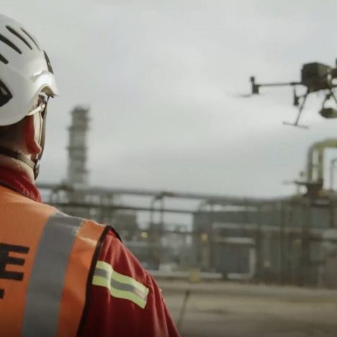 Drone videography & Time Lapse 14 Man carrying out drone roof inspection